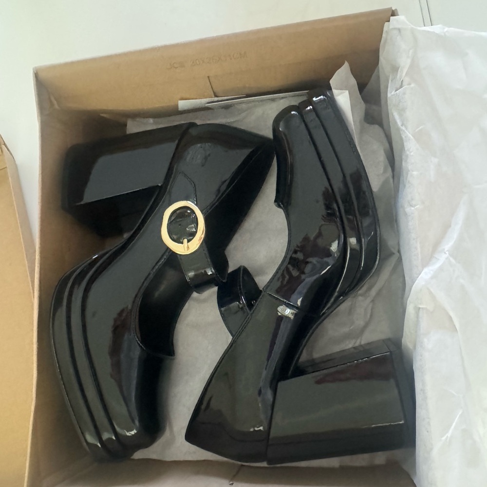 Steve Madden Nabella Black Platform Mary Jane Shoes NWT